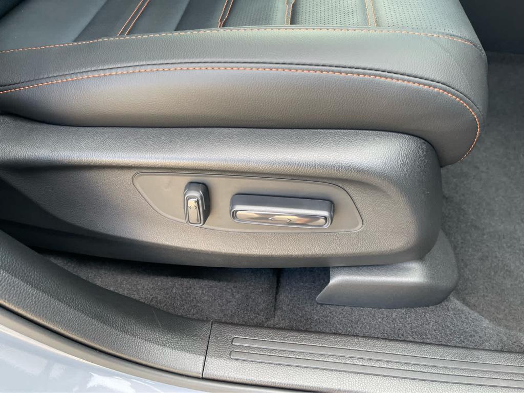 new 2026 Honda CR-V Hybrid car, priced at $42,380