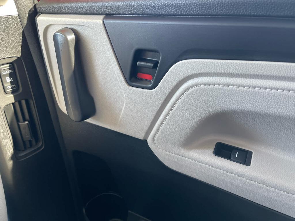 new 2026 Honda Odyssey car, priced at $44,995