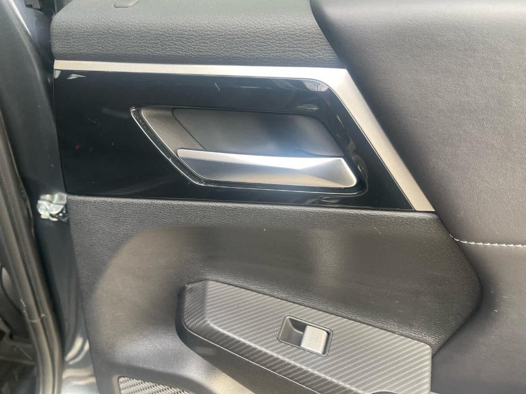 used 2024 Mitsubishi Outlander car, priced at $23,484