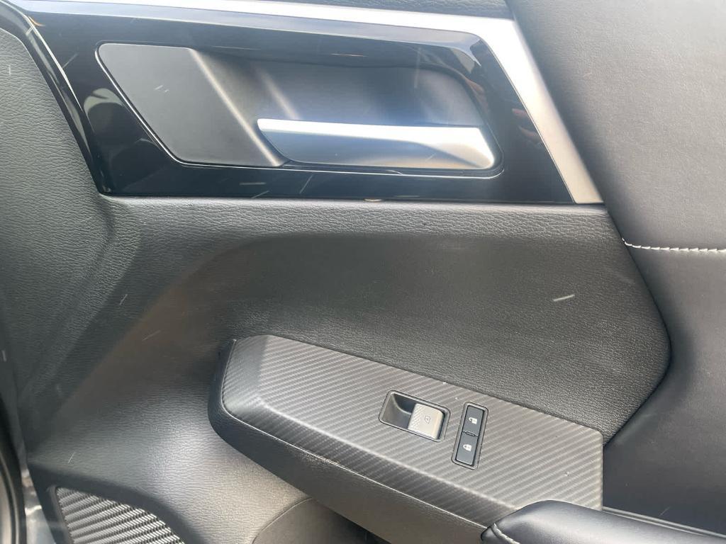 used 2024 Mitsubishi Outlander car, priced at $23,484