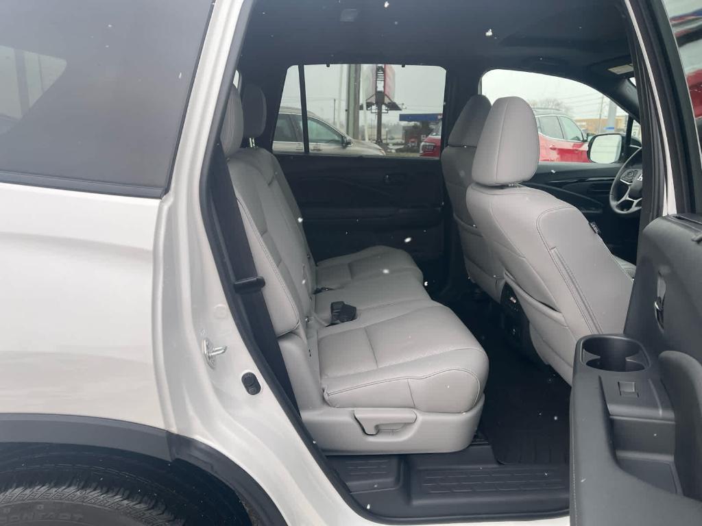 used 2023 Honda Passport car, priced at $37,322