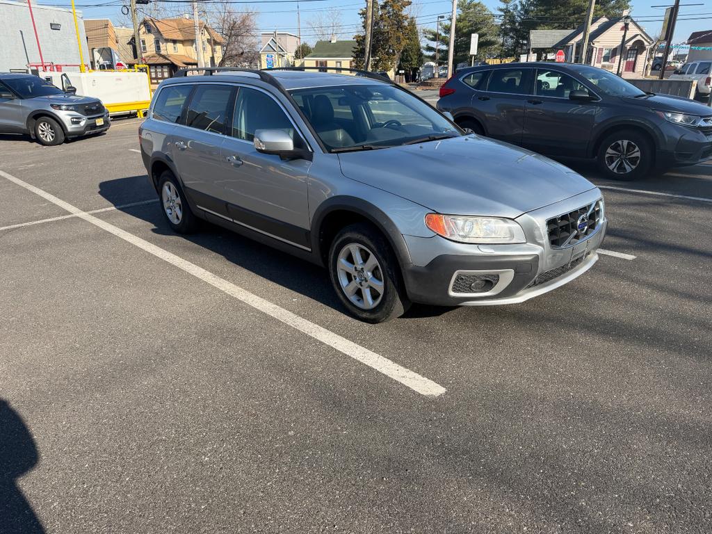 used 2013 Volvo XC70 car, priced at $5,600