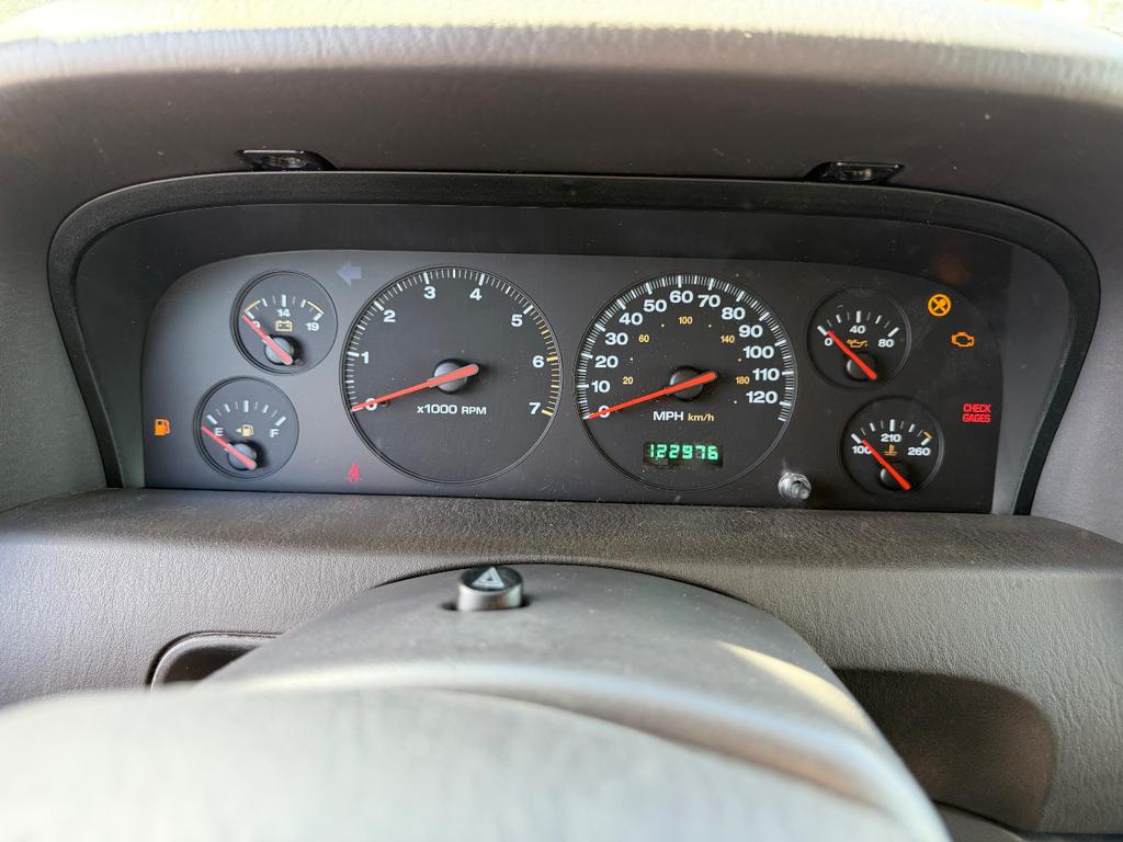 used 2001 Jeep Grand Cherokee car, priced at $4,500