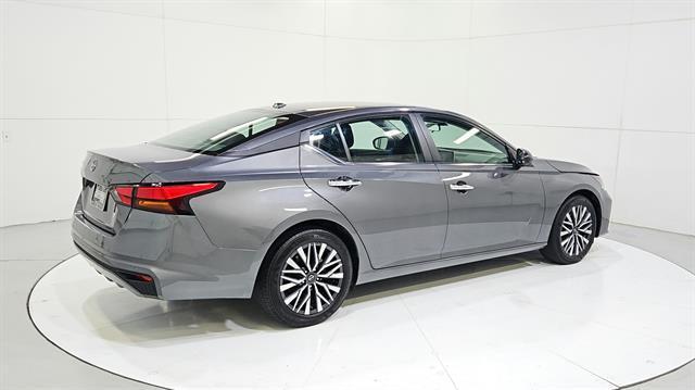 used 2025 Nissan Altima car, priced at $22,879