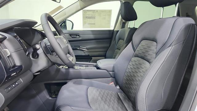 new 2026 Nissan Pathfinder car, priced at $38,367