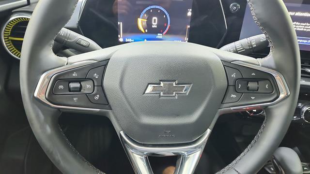 used 2025 Chevrolet Trax car, priced at $25,747