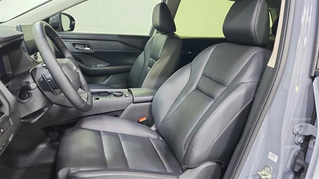 used 2025 Nissan Rogue car, priced at $30,978