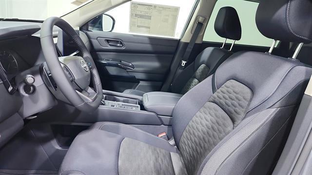 new 2026 Nissan Pathfinder car, priced at $39,463