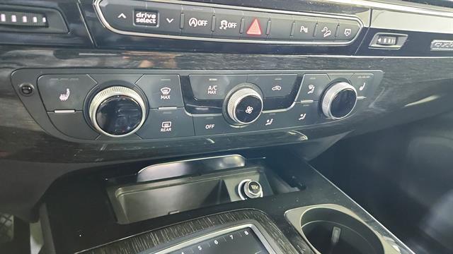 used 2019 Audi Q7 car, priced at $19,668