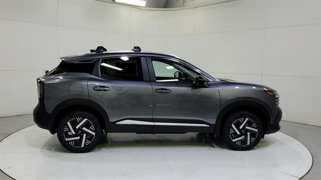 new 2027 Nissan Kicks car, priced at $25,007