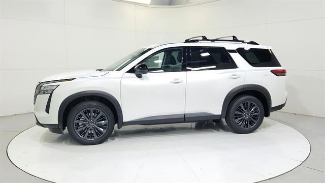 new 2026 Nissan Pathfinder car, priced at $42,671