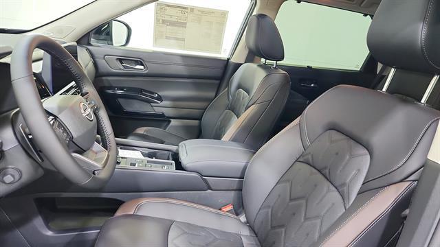 new 2026 Nissan Pathfinder car, priced at $45,945