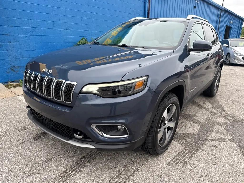 used 2021 Jeep Cherokee car, priced at $17,999