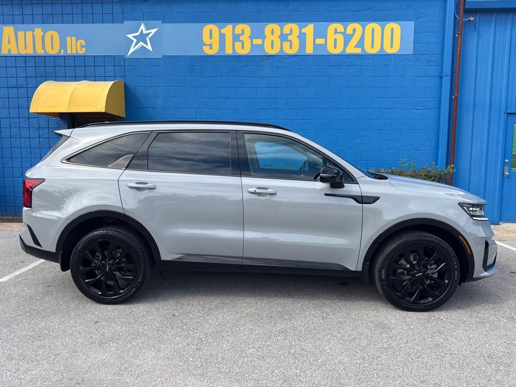 used 2022 Kia Sorento car, priced at $25,997