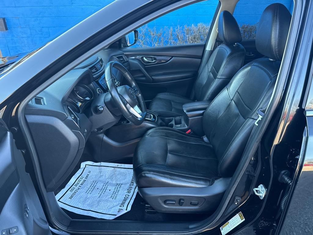 used 2020 Nissan Rogue car, priced at $12,301