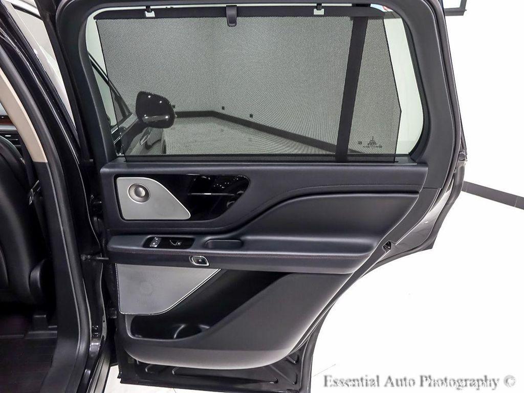 Infinite Black Metallic 2020 Lincoln Aviator Reserve AWD