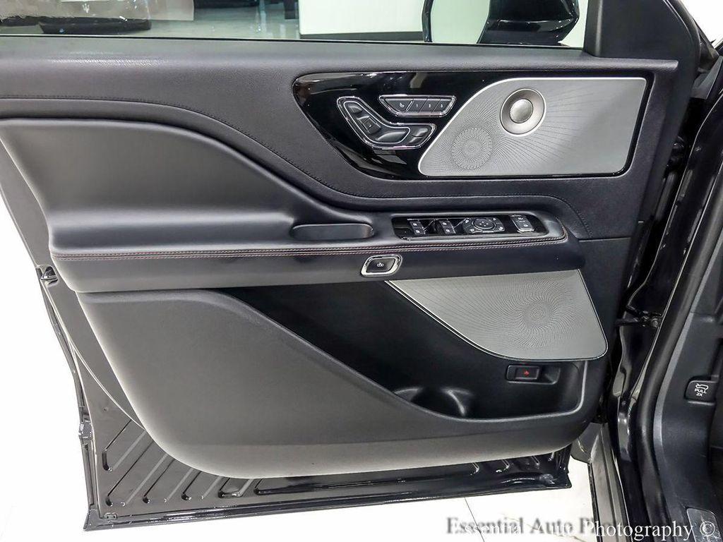 Infinite Black Metallic 2020 Lincoln Aviator Reserve AWD