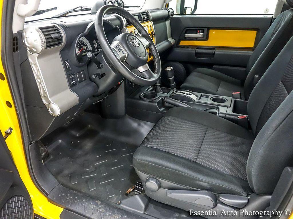 used 2007 Toyota FJ Cruiser car, priced at $15,362