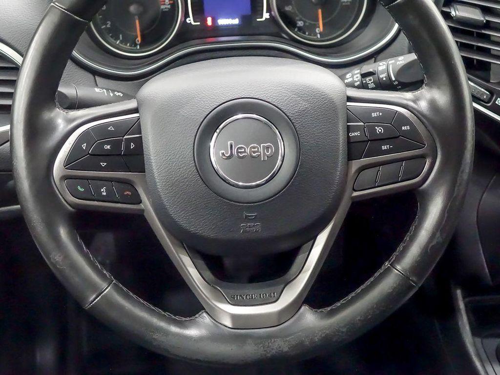 used 2020 Jeep Cherokee car, priced at $15,975