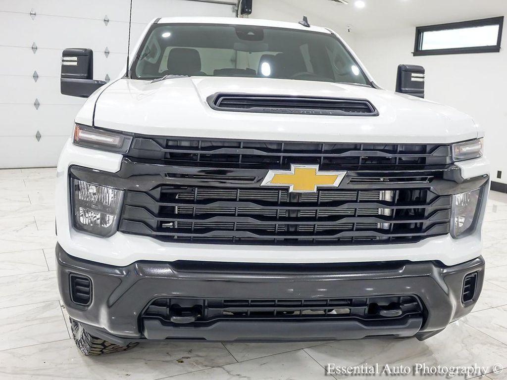 used 2024 Chevrolet Silverado 2500 car, priced at $29,495