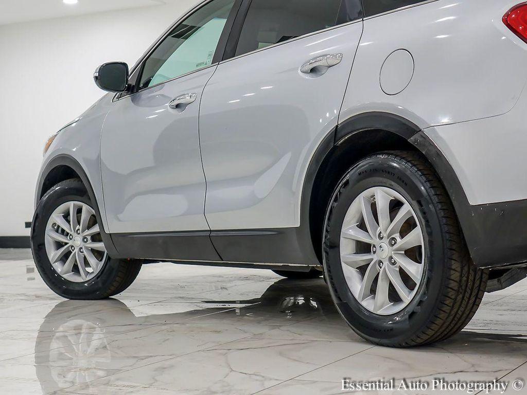 used 2017 Kia Sorento car, priced at $9,495