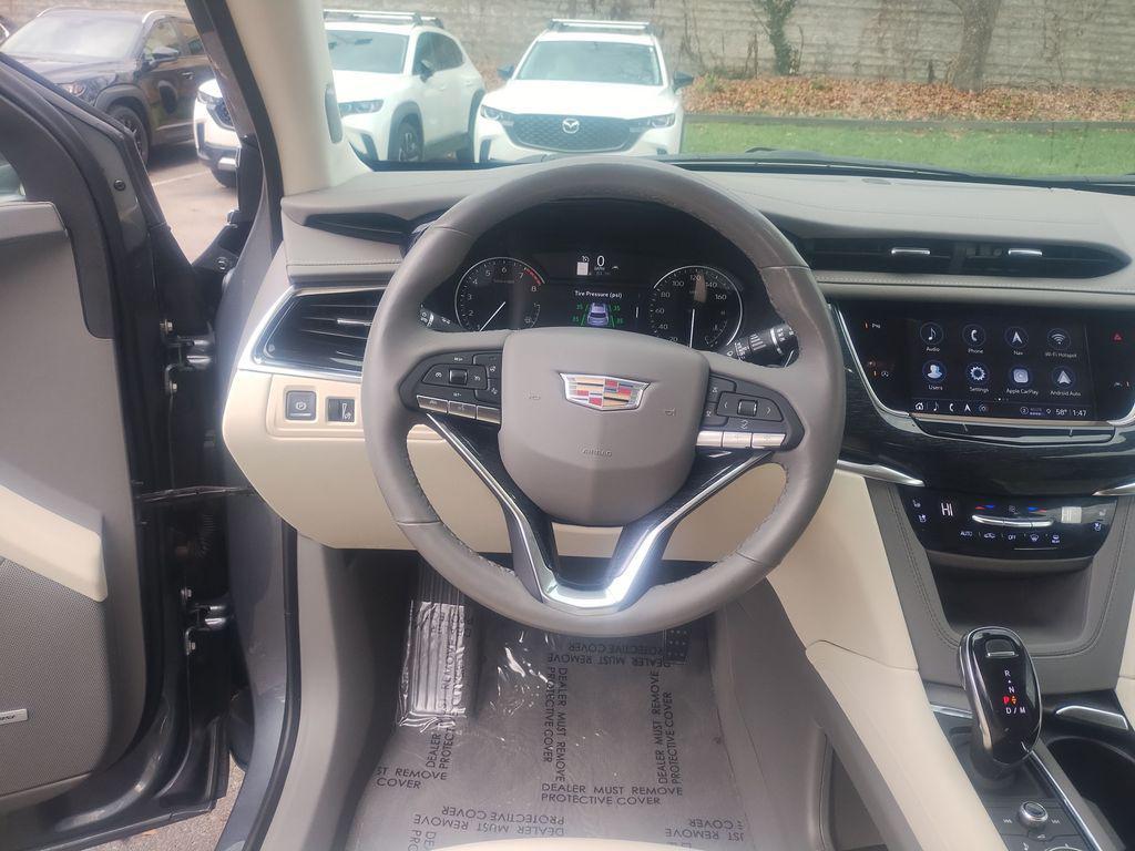 used 2021 Cadillac XT6 car, priced at $27,304