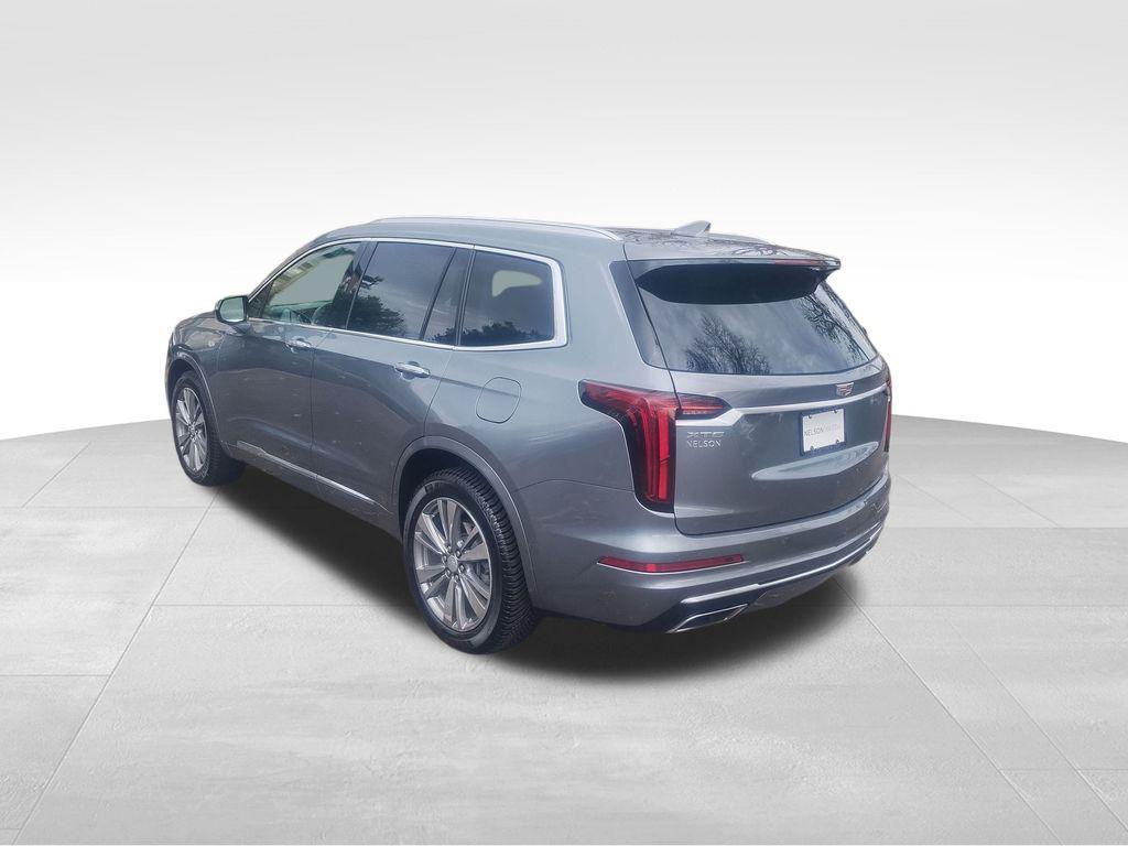 used 2021 Cadillac XT6 car, priced at $27,304