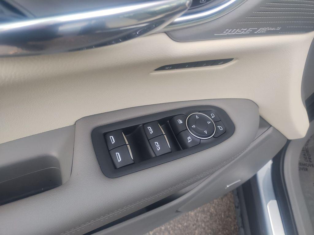 used 2021 Cadillac XT6 car, priced at $27,304