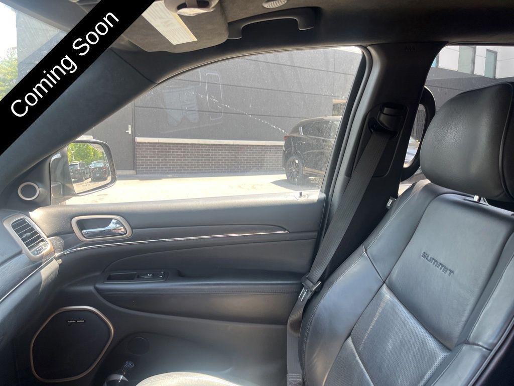 used 2016 Jeep Grand Cherokee car, priced at $15,425