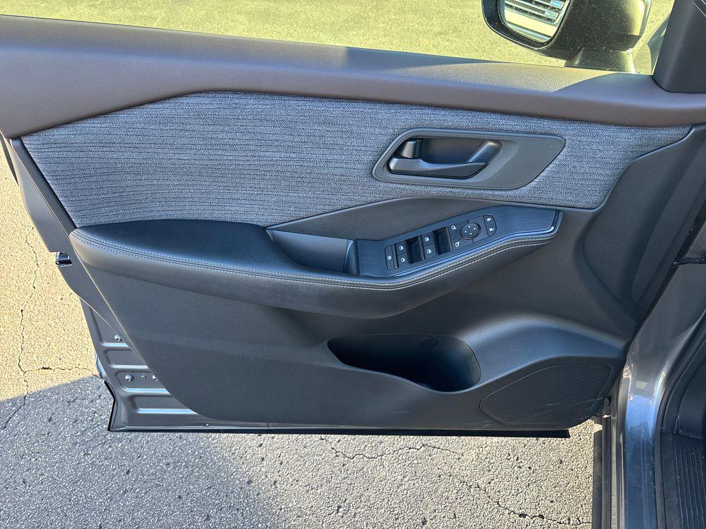 used 2021 Nissan Rogue car, priced at $19,239