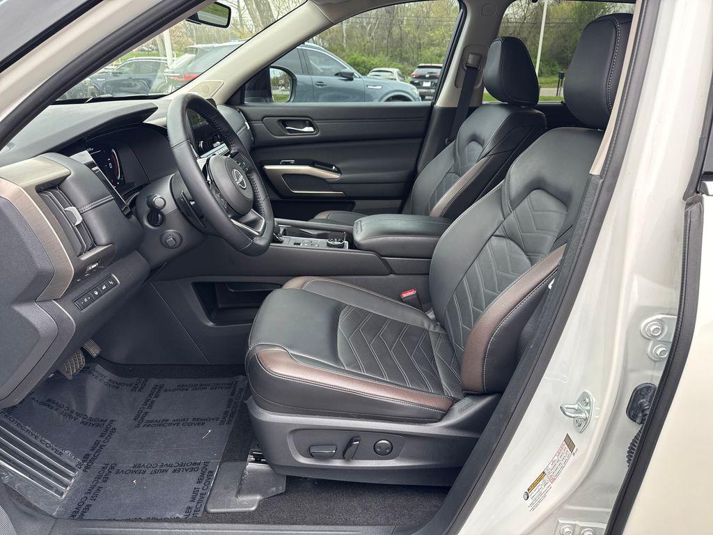used 2024 Nissan Pathfinder car, priced at $38,946