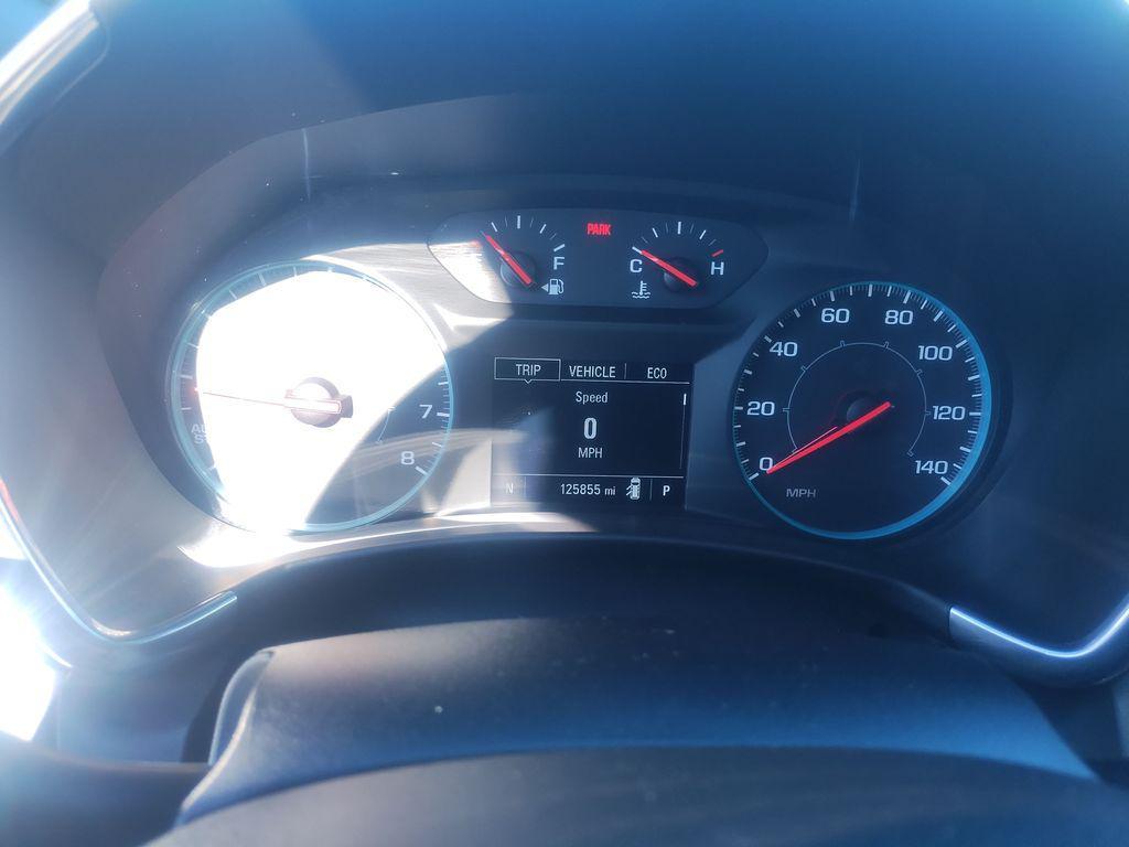 used 2020 Chevrolet Equinox car, priced at $11,559