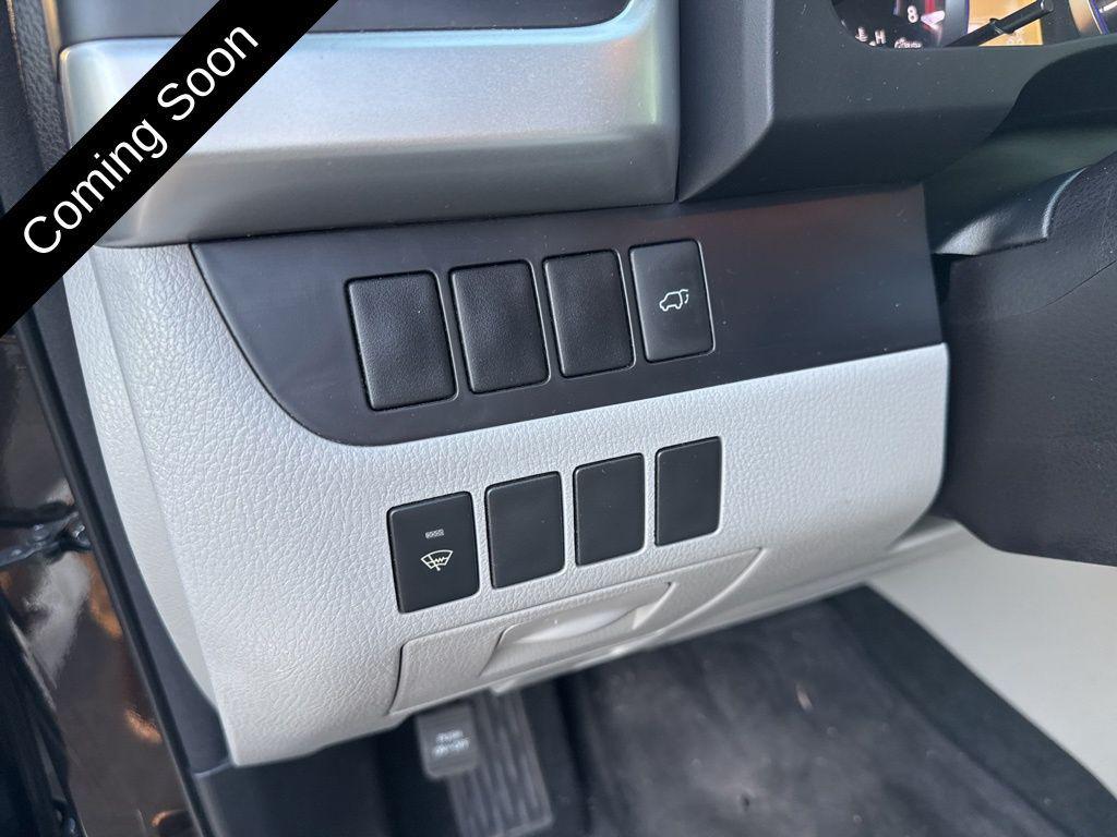 used 2015 Toyota Highlander car, priced at $19,197