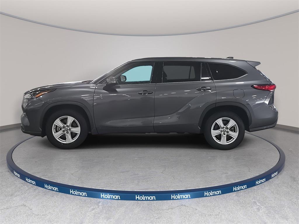 used 2022 Toyota Highlander Hybrid car, priced at $30,499