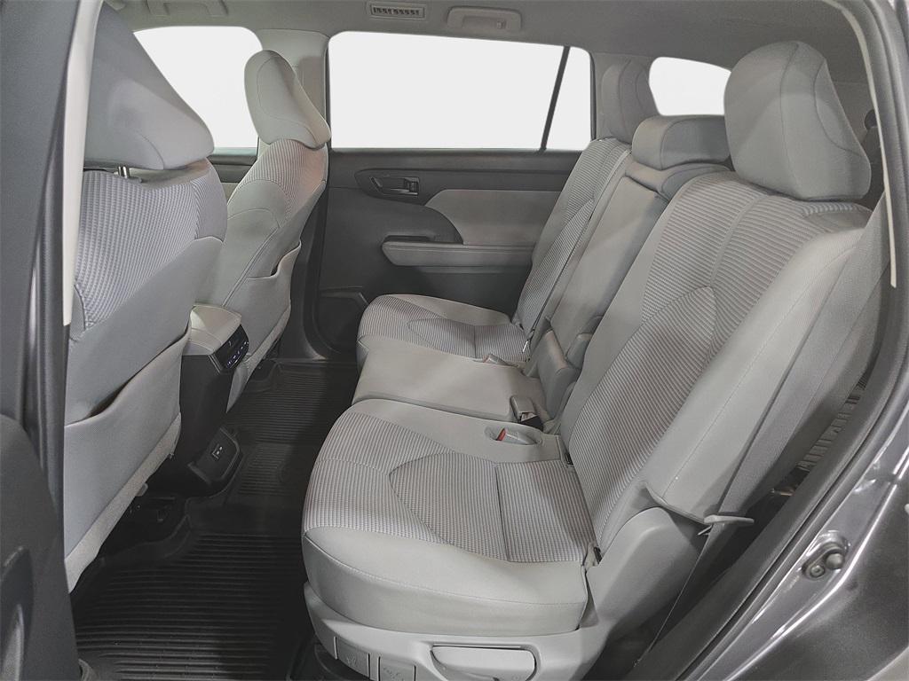 used 2022 Toyota Highlander Hybrid car, priced at $30,499