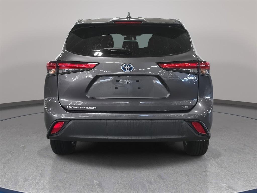 used 2022 Toyota Highlander Hybrid car, priced at $30,499