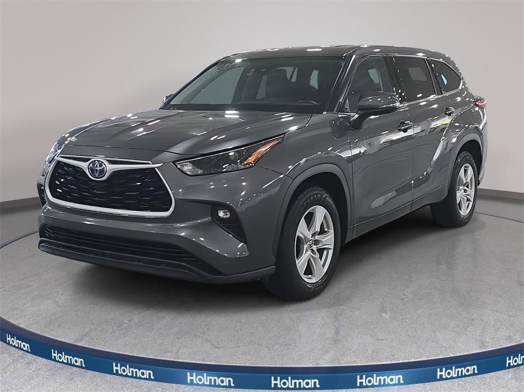 used 2022 Toyota Highlander Hybrid car, priced at $30,499