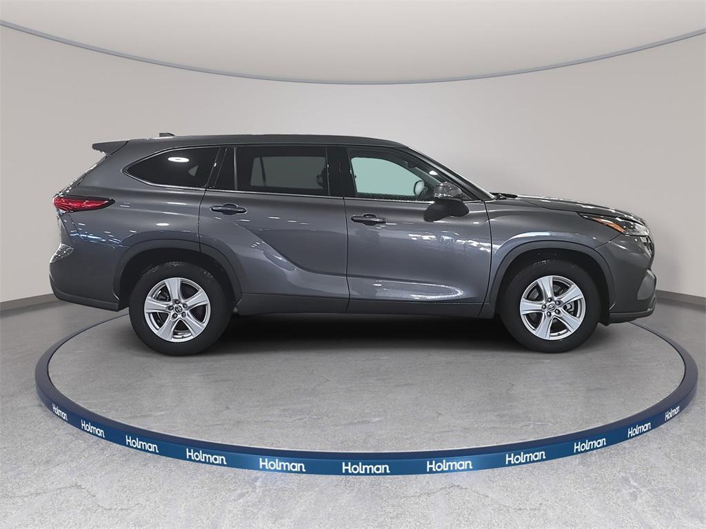 used 2022 Toyota Highlander Hybrid car, priced at $30,499