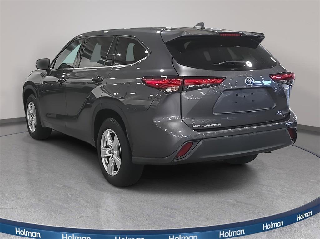 used 2022 Toyota Highlander Hybrid car, priced at $30,499