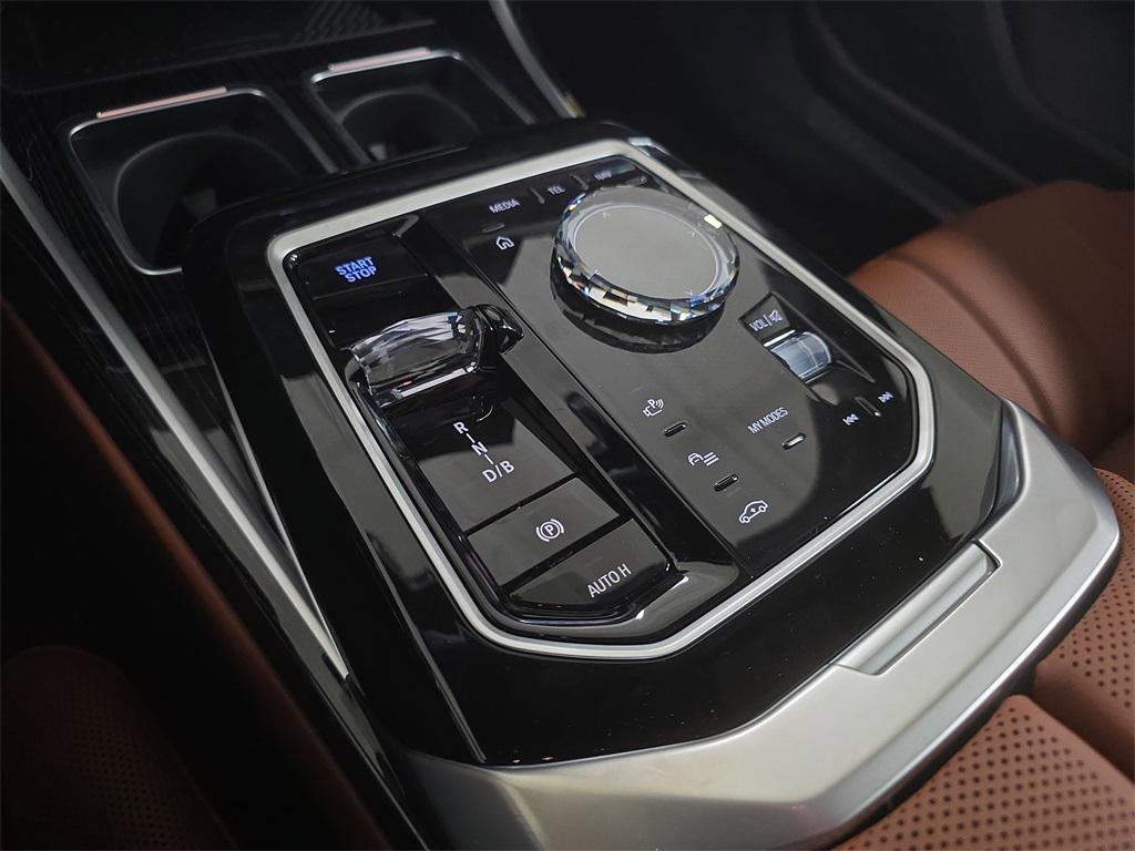 new 2026 BMW i7 car, priced at $114,925