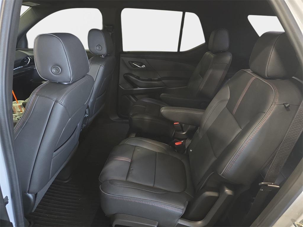 used 2023 Chevrolet Traverse car, priced at $30,990
