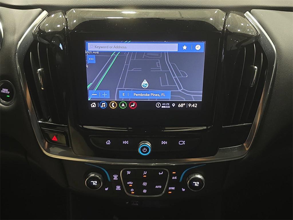 used 2023 Chevrolet Traverse car, priced at $30,990