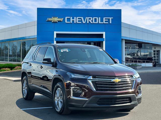 used 2023 Chevrolet Traverse car, priced at $28,200