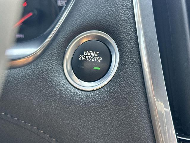 used 2022 Chevrolet Traverse car, priced at $26,100