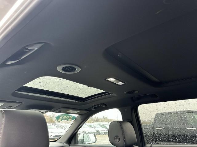 used 2023 Chevrolet Traverse car, priced at $30,996