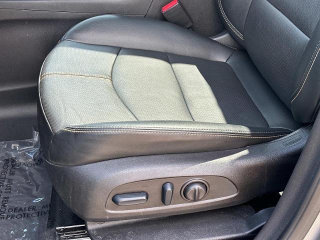 used 2023 Chevrolet Equinox car, priced at $21,900