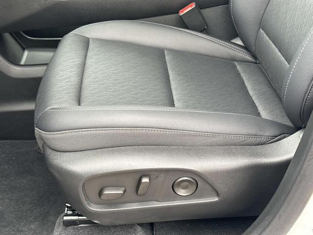 used 2026 Chevrolet Equinox car, priced at $27,900