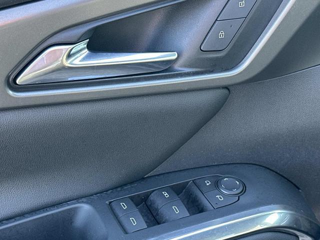 used 2024 Chevrolet Traverse car, priced at $34,996