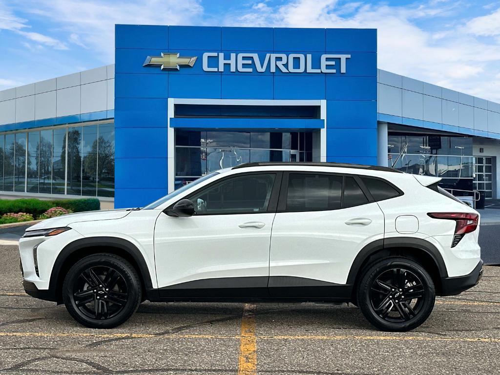 used 2024 Chevrolet Trax car, priced at $21,996