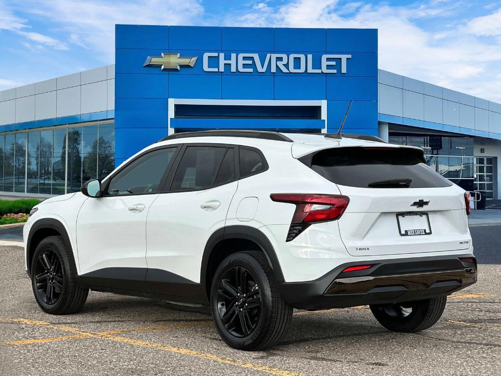 used 2024 Chevrolet Trax car, priced at $21,996